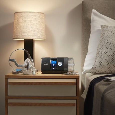 ResMed AirSense 10 Autoset + Umidificator