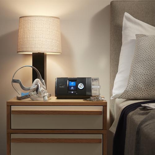 ResMed AirSense 10 Autoset + Umidificator